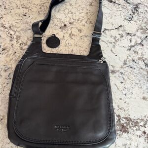 LOS ROBLES Black Leather Crossbody Bag